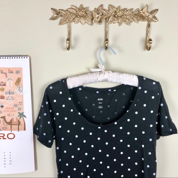 🦋 NWOT Urban Outfitters BDG scoop neck Tee - Picture 2 of 8